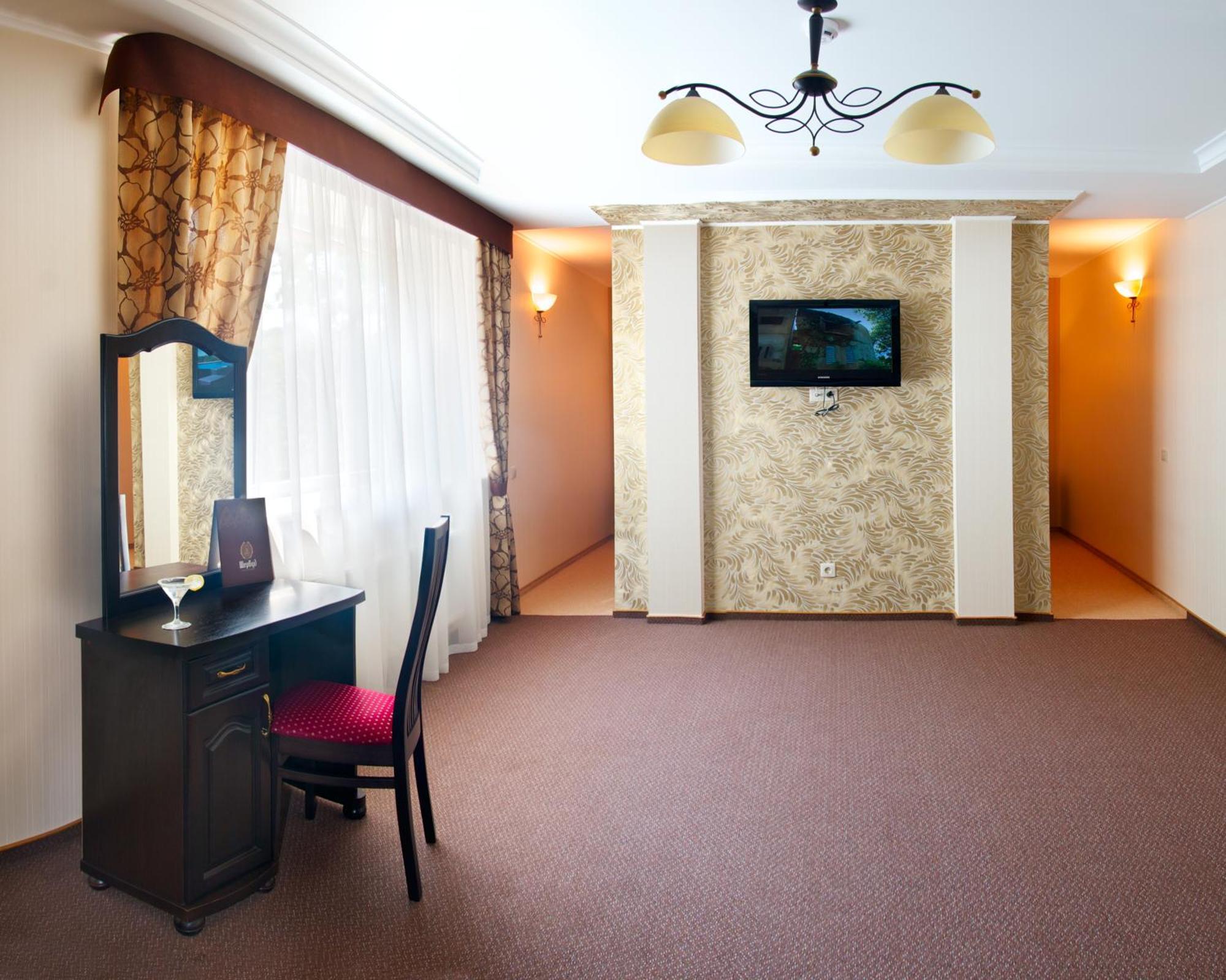 Sherwood Hotel Dolgomostiska ห้อง รูปภาพ